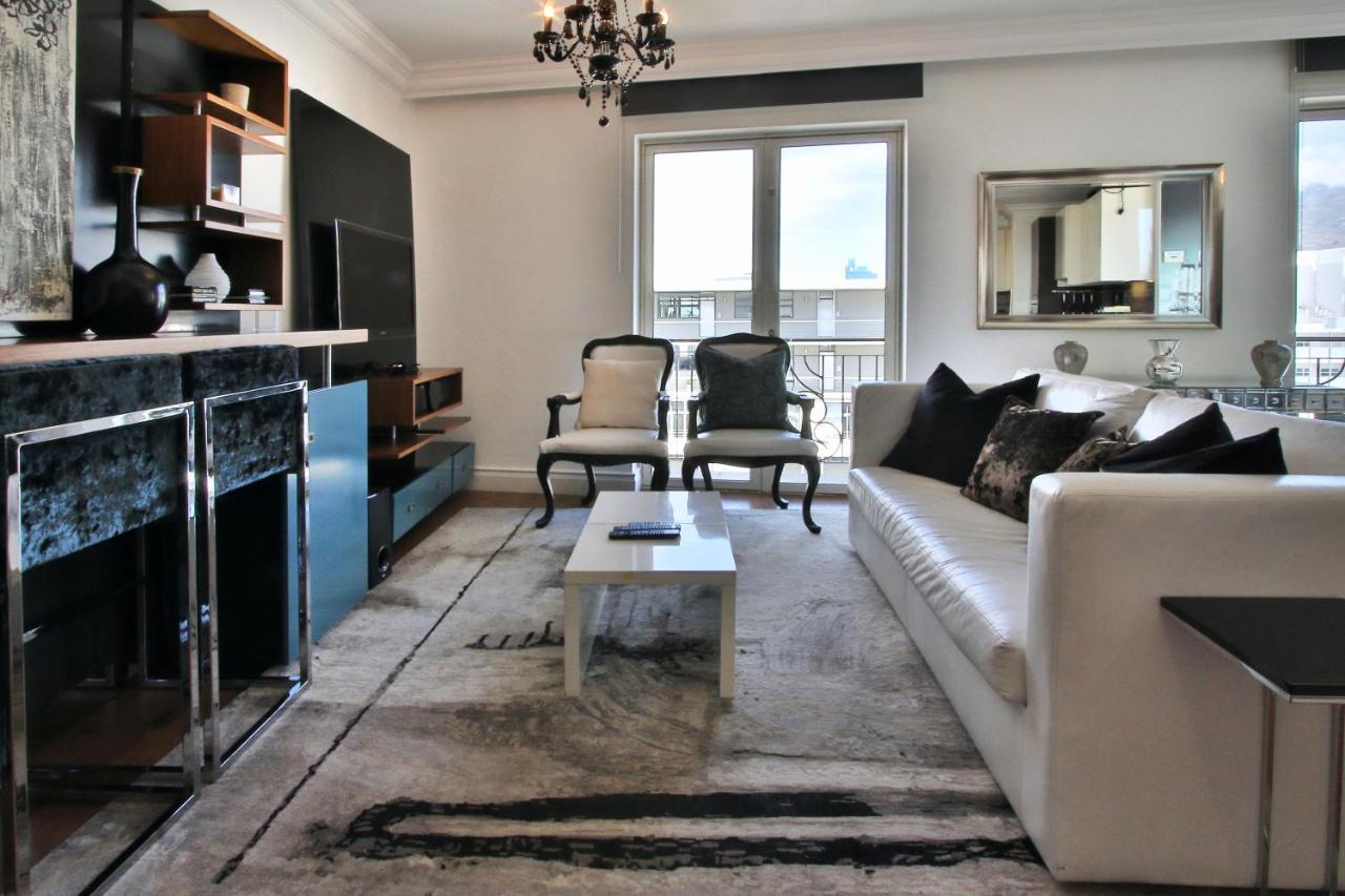 Cape Royale 1 Bedroom Luxury Apartments With Mountain View Cape Town Exterior photo